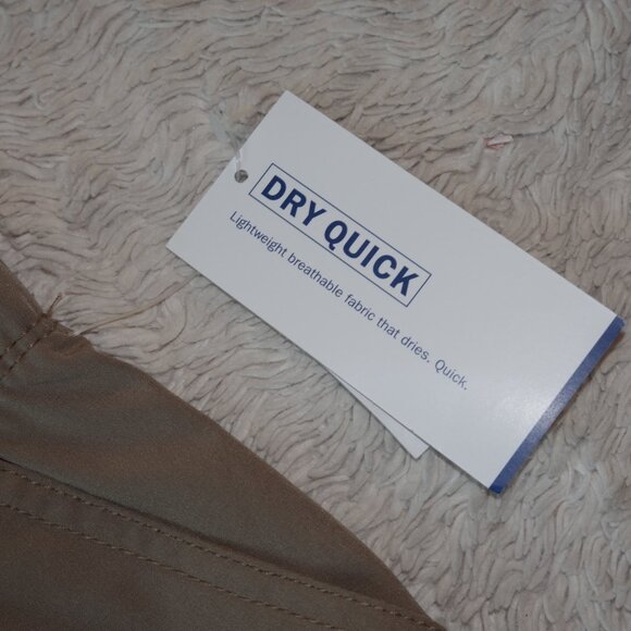 Boys Size Small 6-7 Old Navy Dry-Quick Built-In Flex Jogger Shorts, Khaki, NWT - Picture 4 of 5